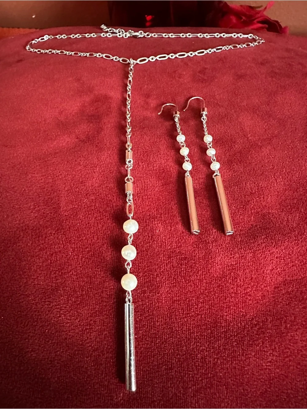 Rare Quality Silver Pearl Drop Lariat Necklace and Earrings Set